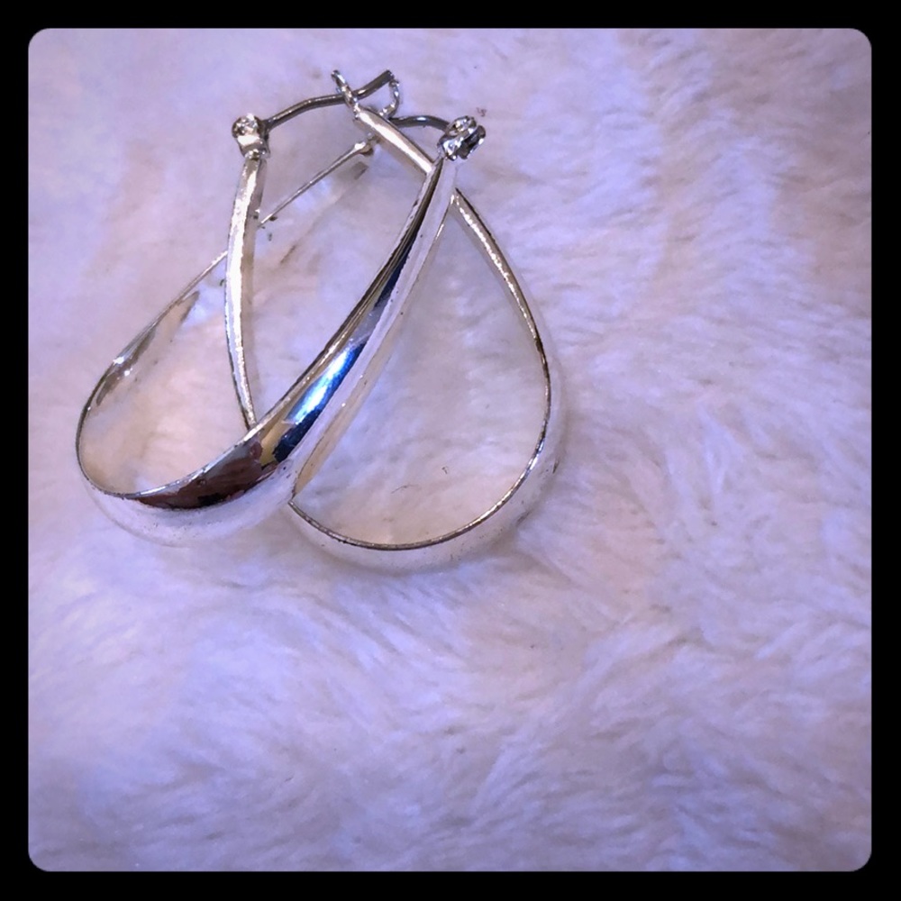 Free when w/ $15+ Elongated/Loop Earrings